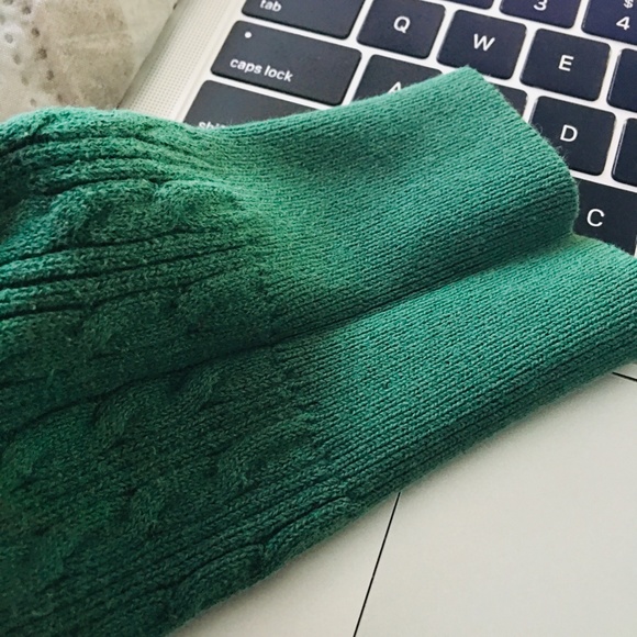 GAP Green Pullover Sweater - Picture 9 of 13